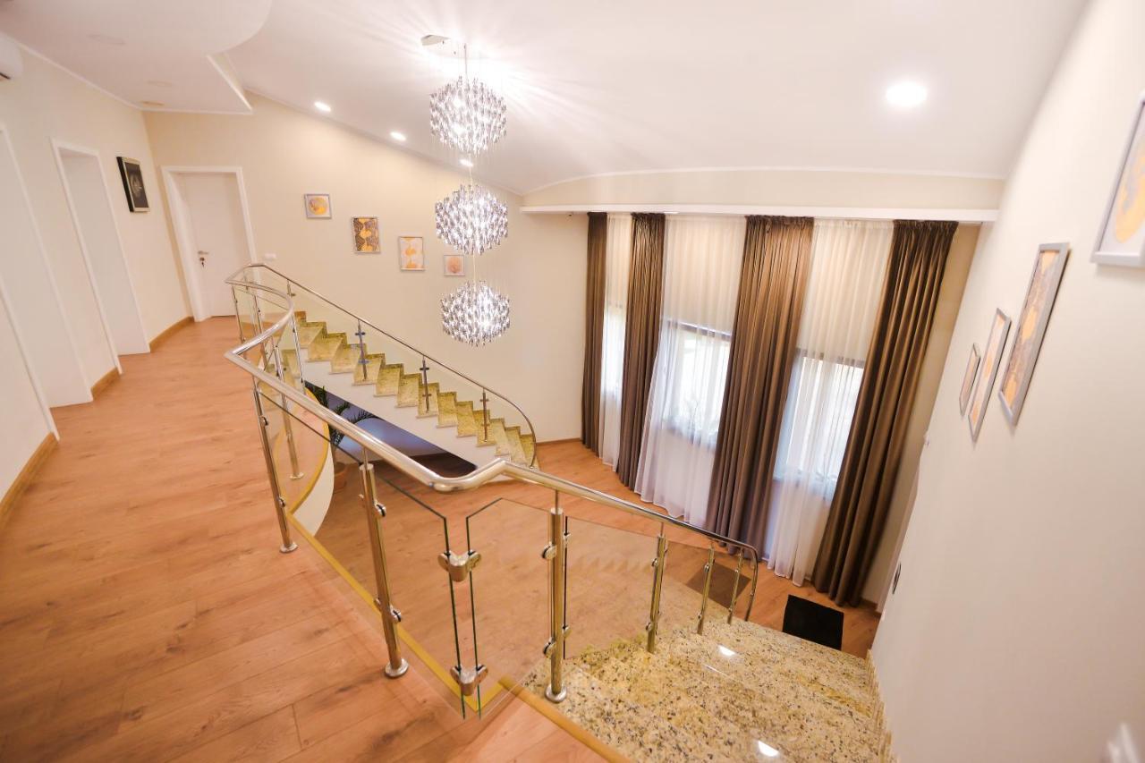 Casa Miralago Boutique Adults Only Tulcea Exterior photo