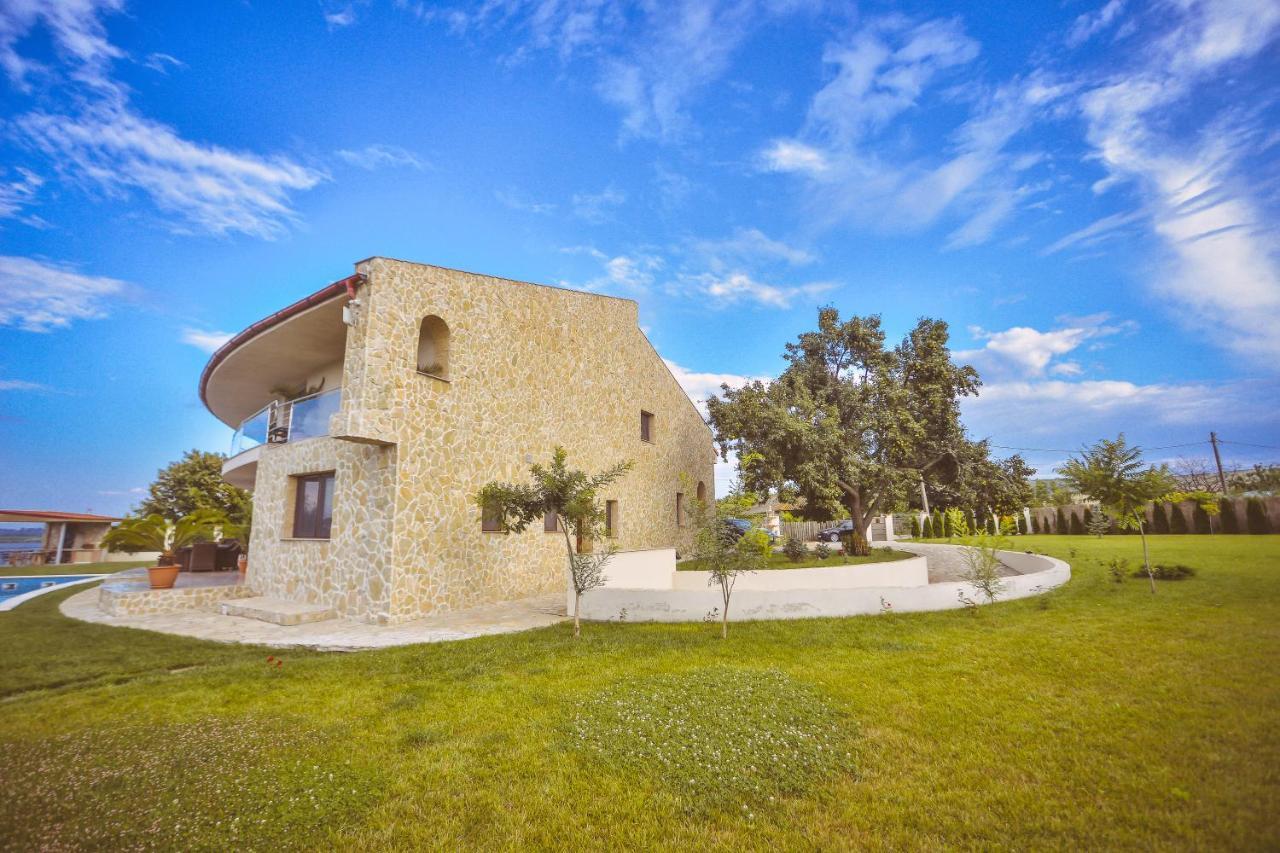 Casa Miralago Boutique Adults Only Tulcea Exterior photo