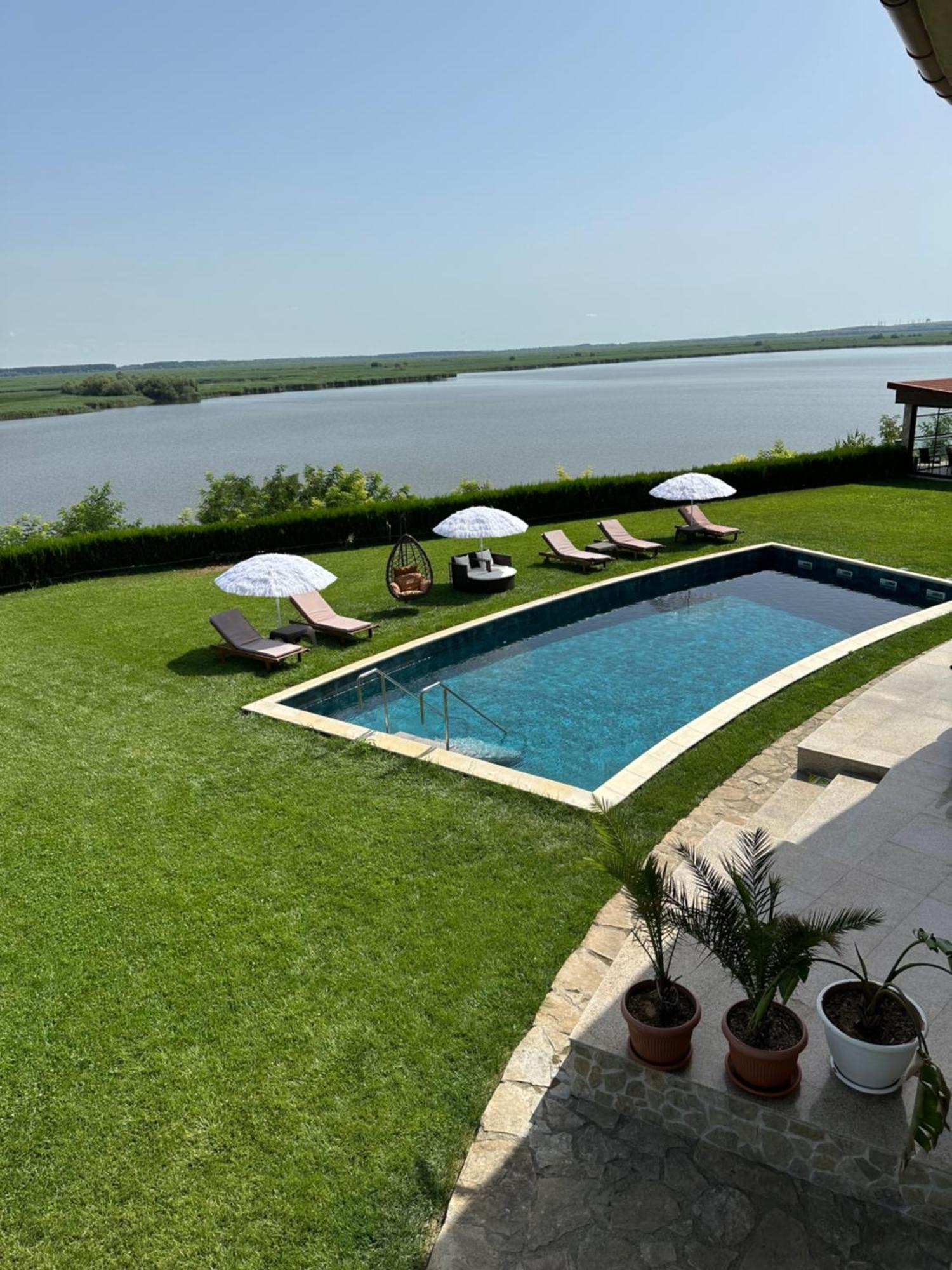 Casa Miralago Boutique Adults Only Tulcea Exterior photo